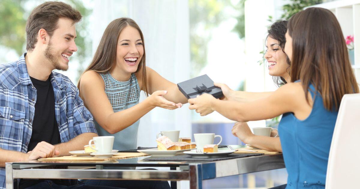 Thank You Messages For Gifts Received From Friends